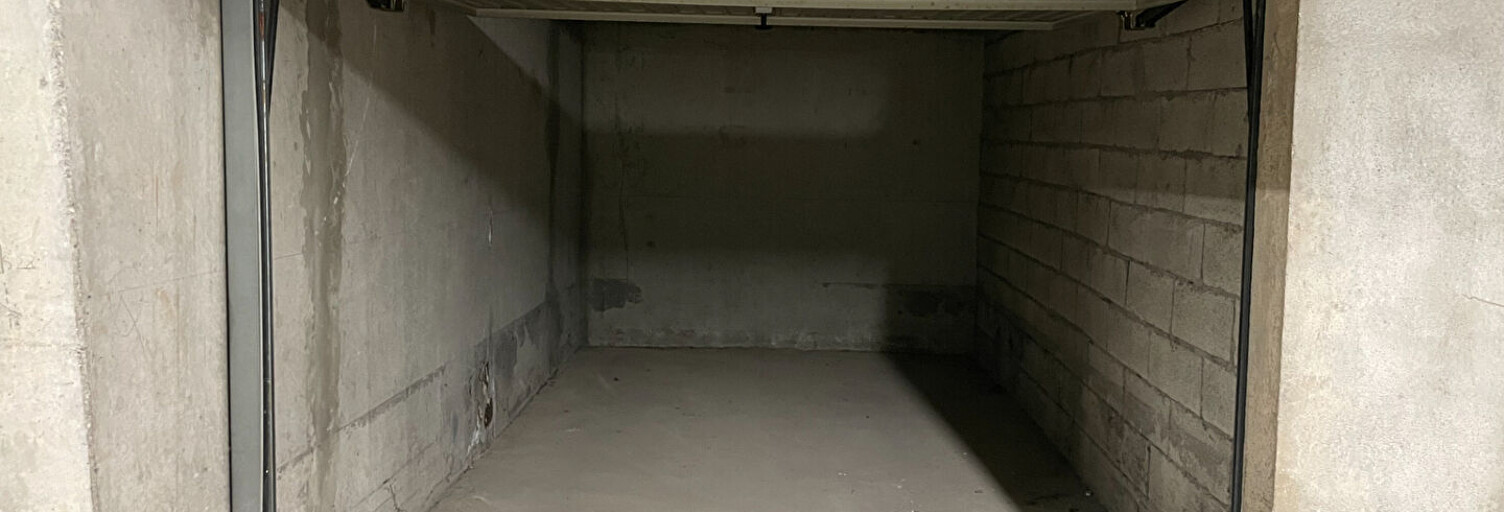 Garage   m² à louer à Aix-en-Provence (13090)