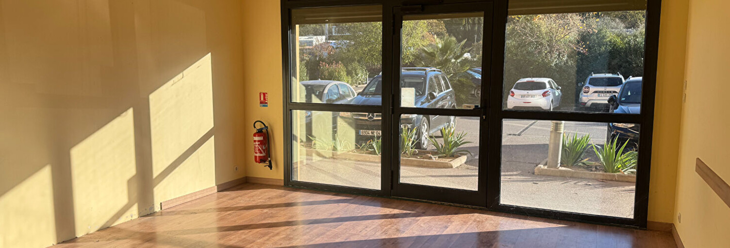 Commerce 3 Pièces 79 m² à louer à Aix-en-Provence (13090)