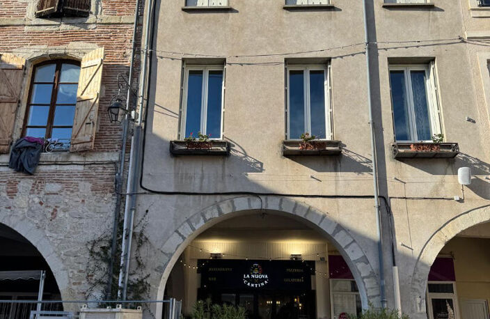 Immeuble de rapport situé en centre de Villeneuve-Sur-Lot — photo 2