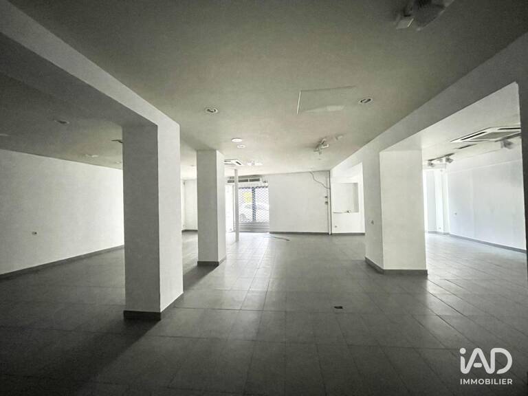 Location Boutique/Local commercial 120 m&sup2; — photo 1
