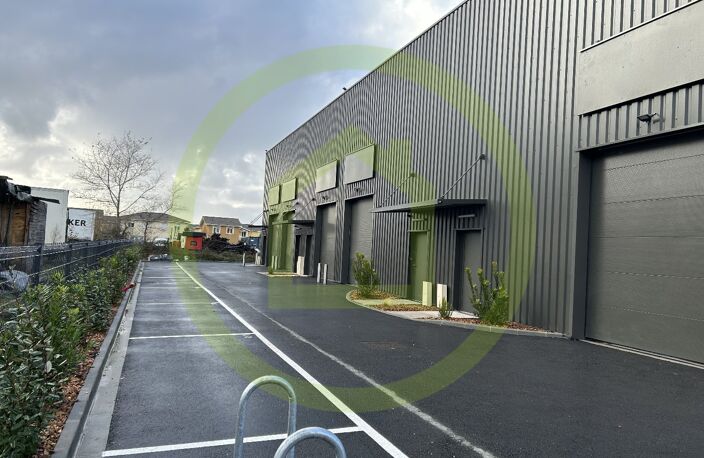 Local commercial — photo 3