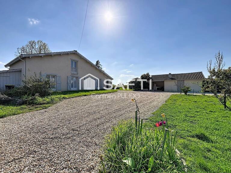 Belle maison landaise familiale avec 4 à 5 chambres possible, 2 salles de bains, terrasse et grand jardin arboré offrant calme et intimité. — photo 1
