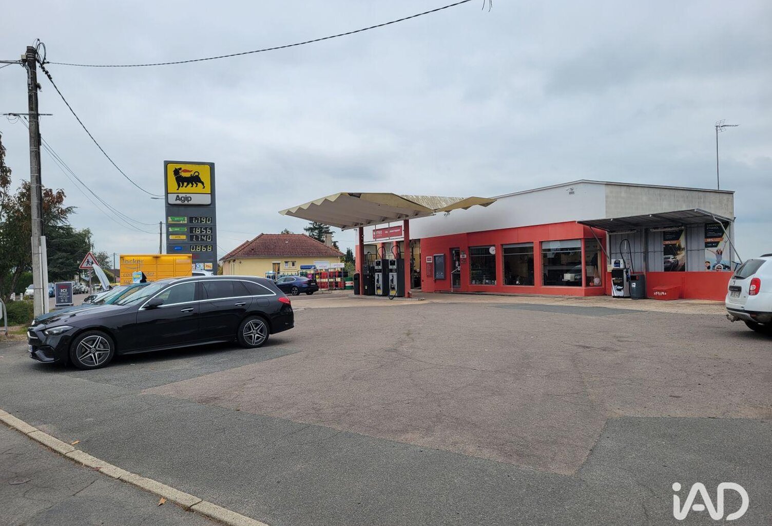 Vente Murs commerciaux 213 m&sup2; — photo 1