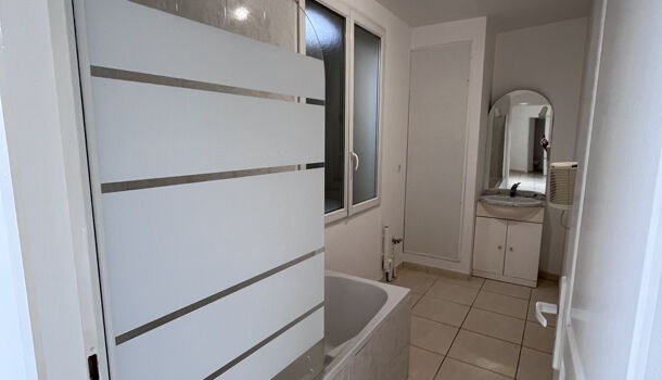 Appartement 2 pièces  à louer Saint-Paul-Trois-Châteaux 26130