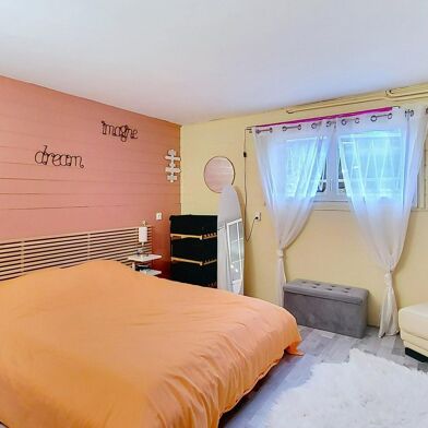 Maison 5 pièces 549000 €