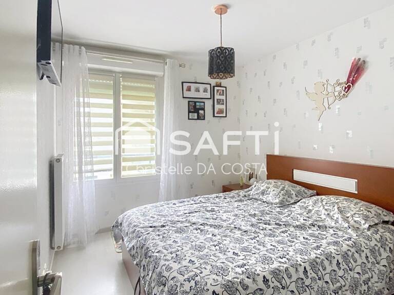 BEL APPARTEMENT AVEC 2 PLACES DE PARKING — photo 1