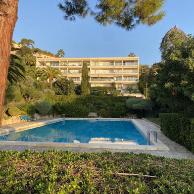 Appartement 4 pièces 3650 €