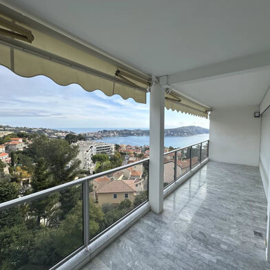 Appartement 4 pièces 3650 €