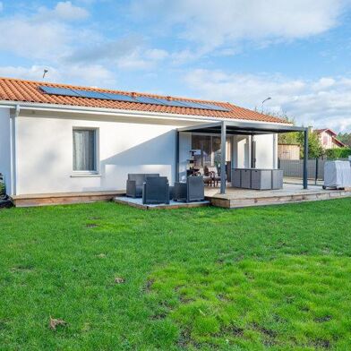 Maison 3 pièces 307110 €