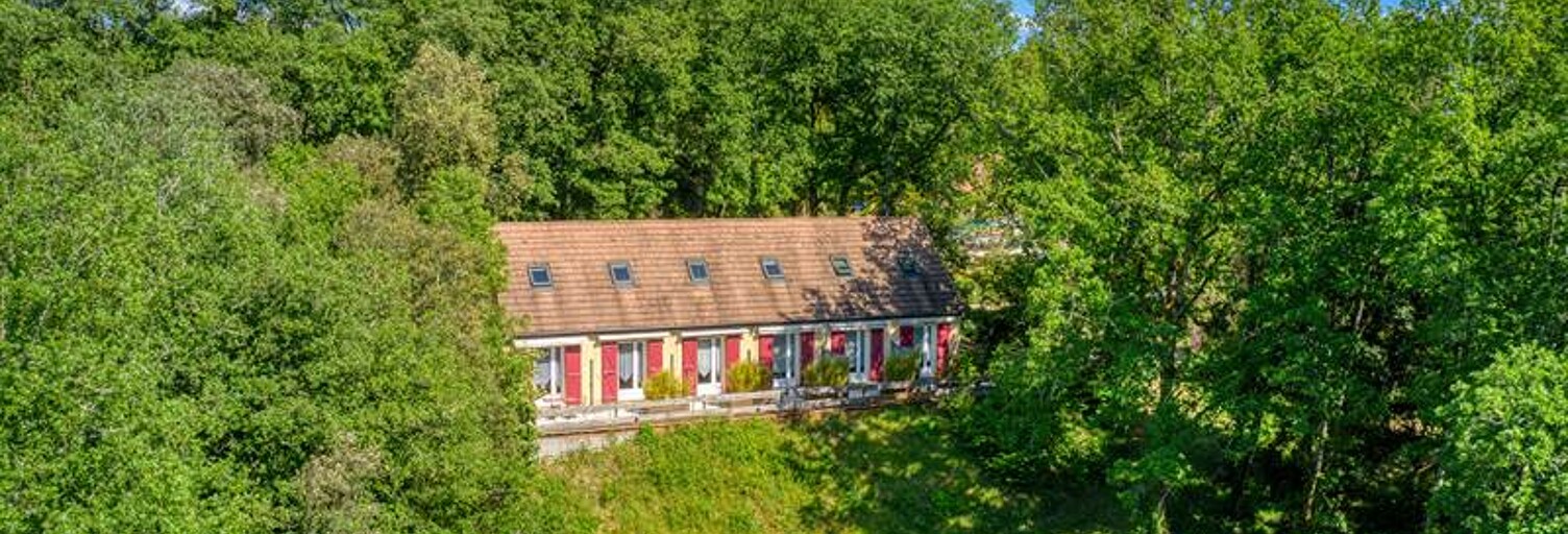 Maison 15 Pièces 280 m² à vendre à Simeyrols (24370)