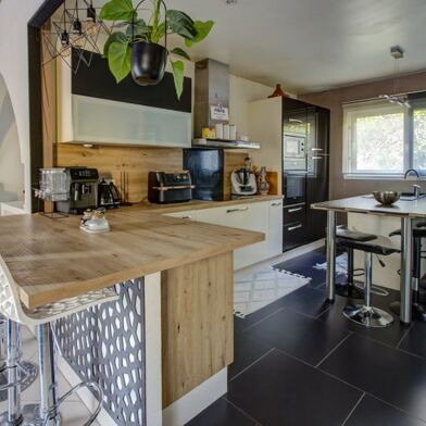 Maison 8 pièces 359000 €