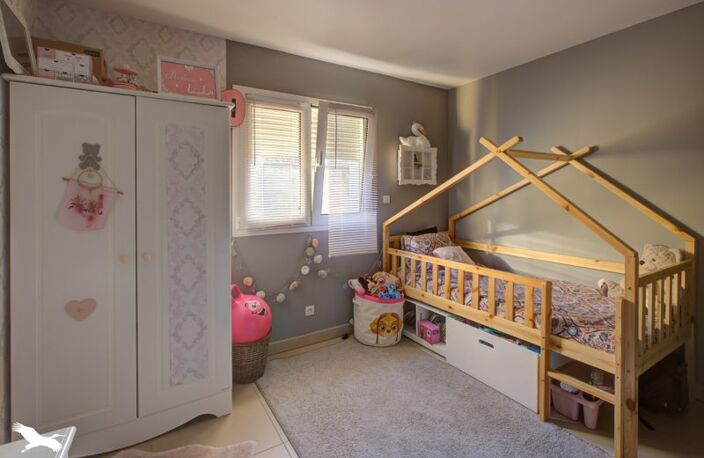 Contemporaine de 8 pièces principales — photo 4