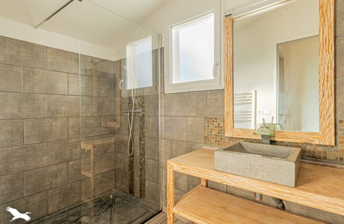 Contemporaine de 6 pièces principales — photo 4