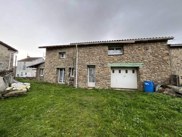 Maison de bourg de 4 pièces principales — photo du bien
