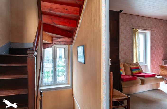 Maison en pierre de 4 pièces principales — photo 3