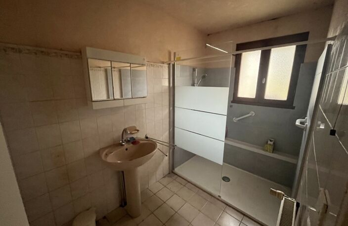 Vente maison 7 pièces 223 m² Saint-Vincent-la-Châtre (79500) — photo 4