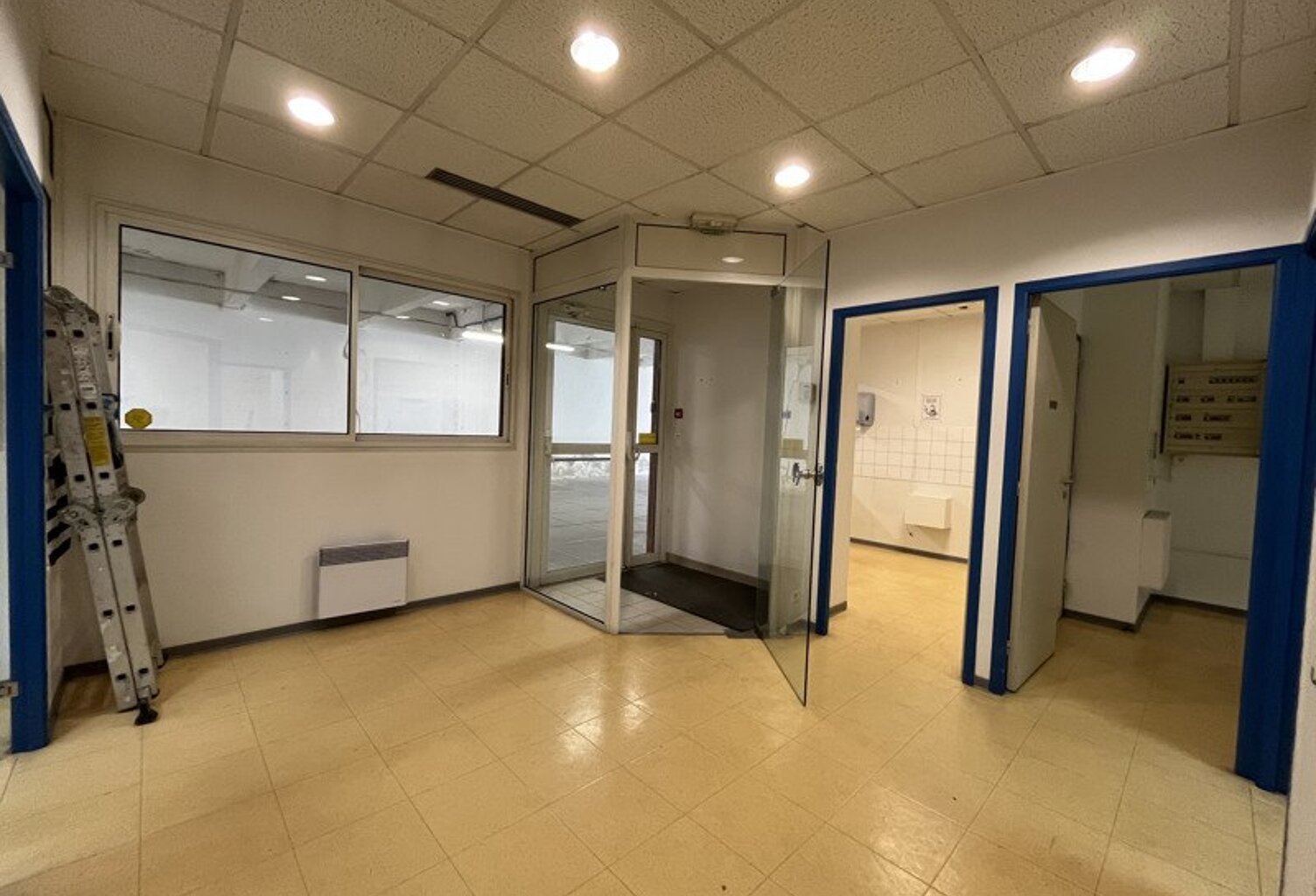 Vente immeuble   Concarneau (29900) — photo 1