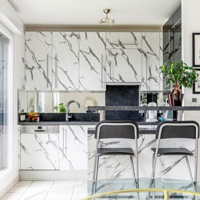 Appartement 4 pièces 259700 €