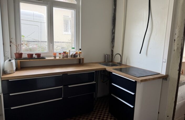 Vente maison 3 pièces 94 m² Reignac (33860) — photo 2