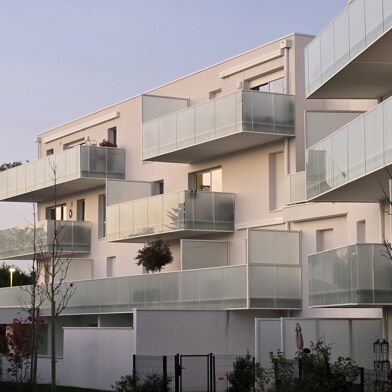 Appartement 5 pièces 444900 €