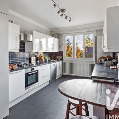 Appartement 4 pièces 349500 €