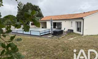 Maison 5 Pièces 101 m² à vendre à Clam (17500)