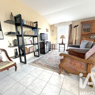 Appartement 3 pièces 270400 €