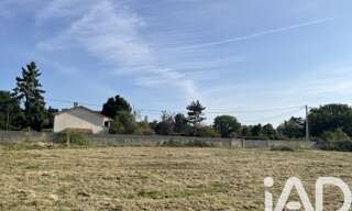 Terrain  1858 m² à vendre à Orléat (63190)