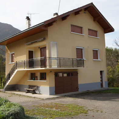 Maison 7 pièces 395000 €