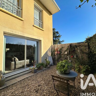 Maison 4 pièces 305900 €