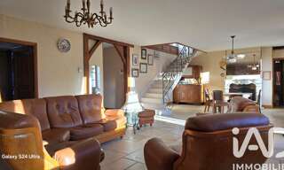 Maison 8 Pièces 221 m² à vendre à Saint-Amand-Montrond (18200)