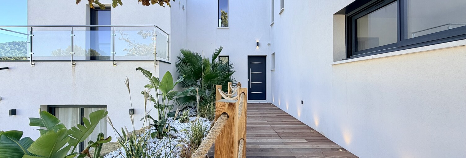 Maison 6 Pièces 177 m² à vendre à Solliès-Toucas (83210)