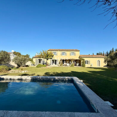 Maison 2 pièces 735000 €