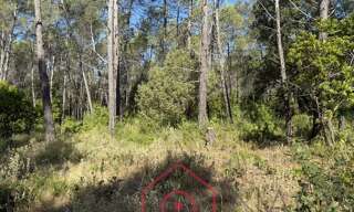 Terrain  1500 m² à vendre à Bagnols-en-Forêt (83600)