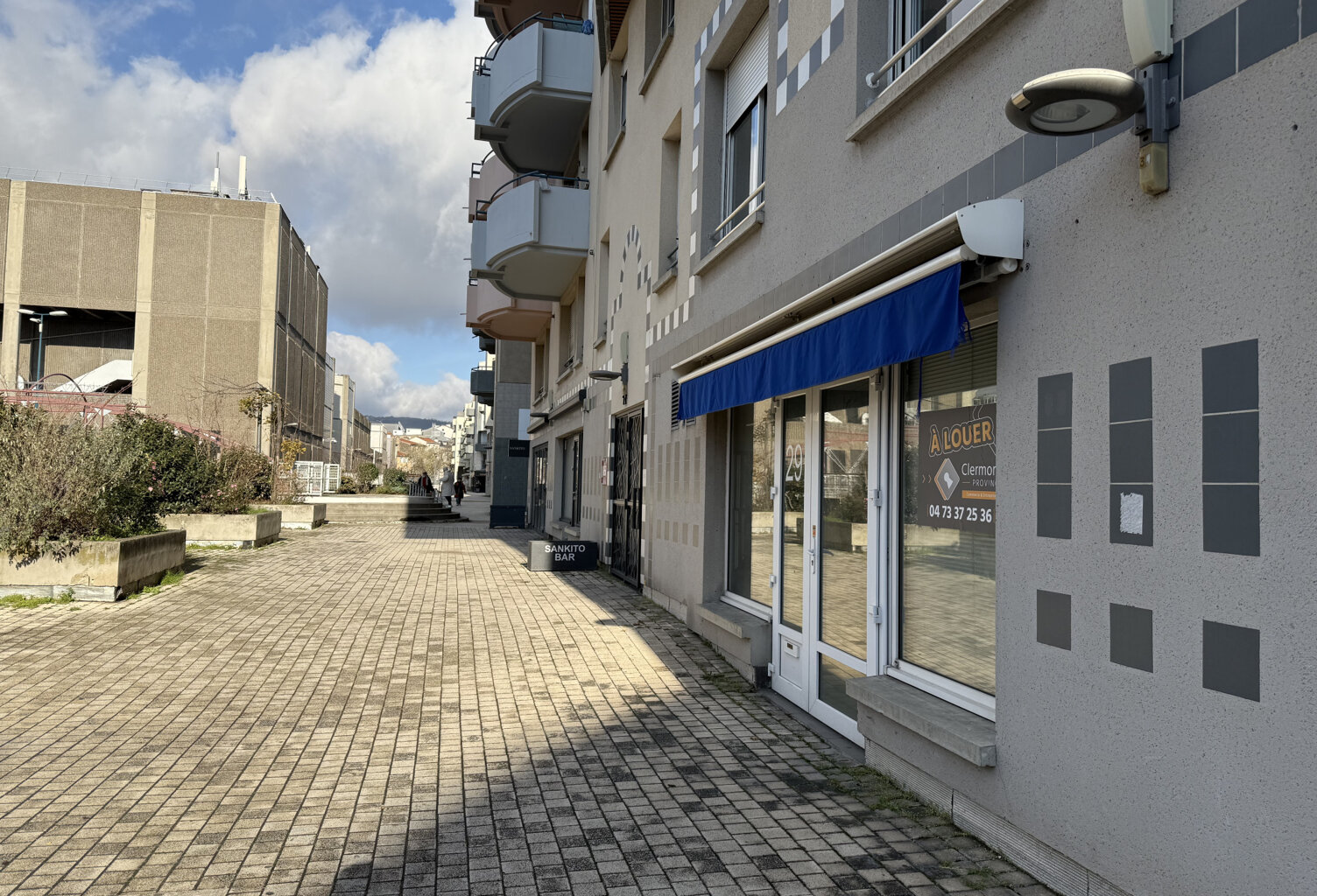 Local commercial 98m2 proximité Centre Jaude - Clermont-Ferr — photo 1