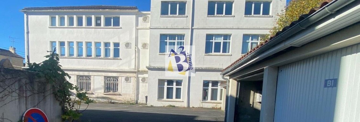 Immeuble  1532 m² à vendre à Angoulême (16000)