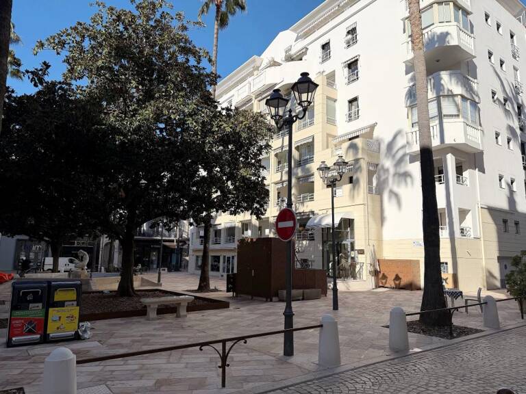 Parking à Vendre Cannes / Place LAMY — photo 1