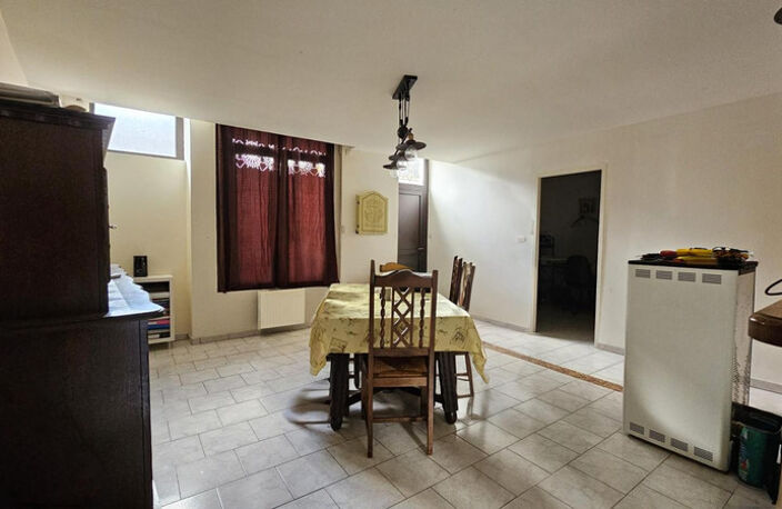 Maison familiale 6 pièces LE LUDE (72) — photo 2
