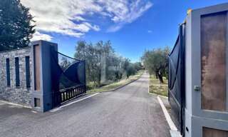 Terrain  2518 m² à vendre à Valbonne (06560)