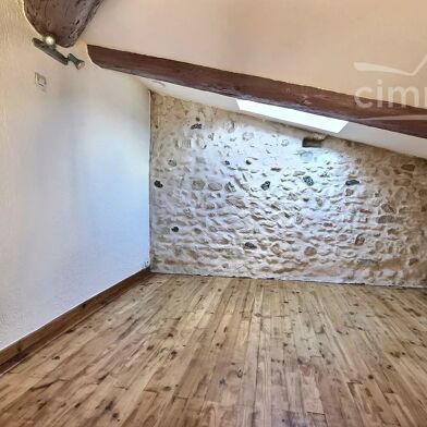 Appartement 3 pièces 465 €