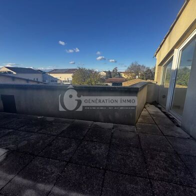 Appartement 3 pièces 990 €