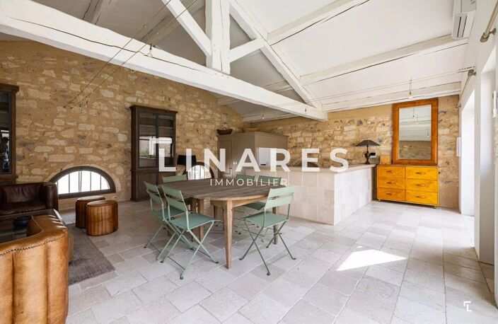 MAUSSANE STORY - Maison T5 de 210m2 + Piscine + Terrasse + Jardi — photo 4
