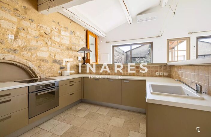 MAUSSANE STORY - Maison T5 de 210m2 + Piscine + Terrasse + Jardi — photo 5