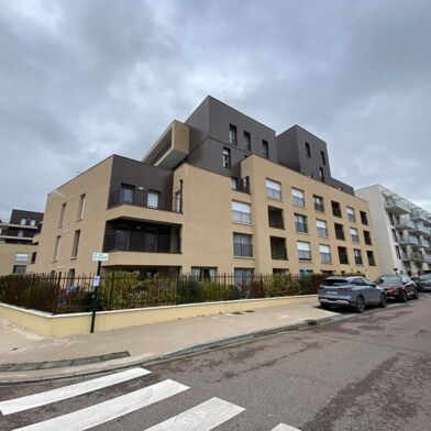 Appartement 3 pièces 242550 €