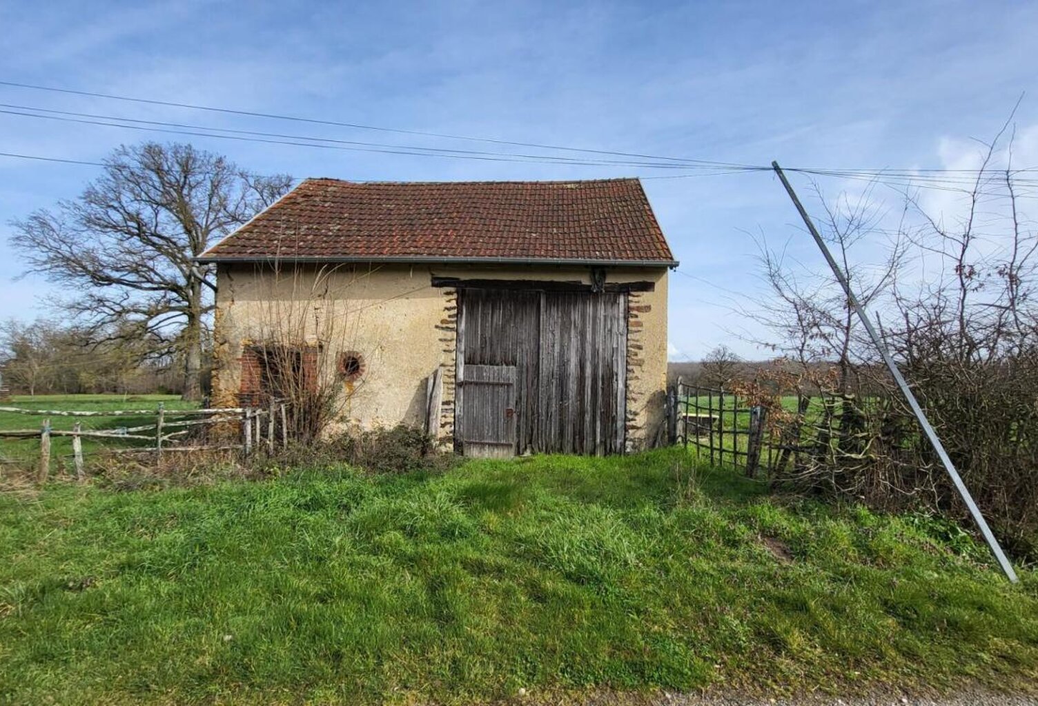 Grange à vendre — photo 1