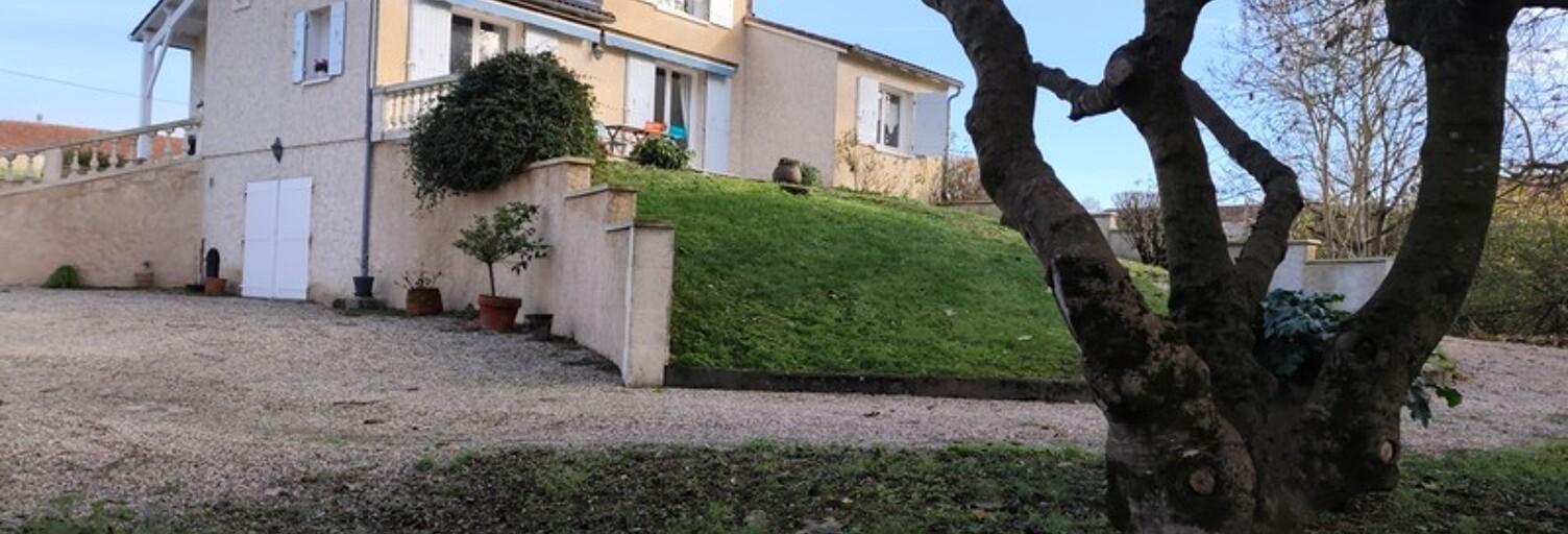 Maison 4 Pièces 134 m² à vendre à La Couronne (16400)