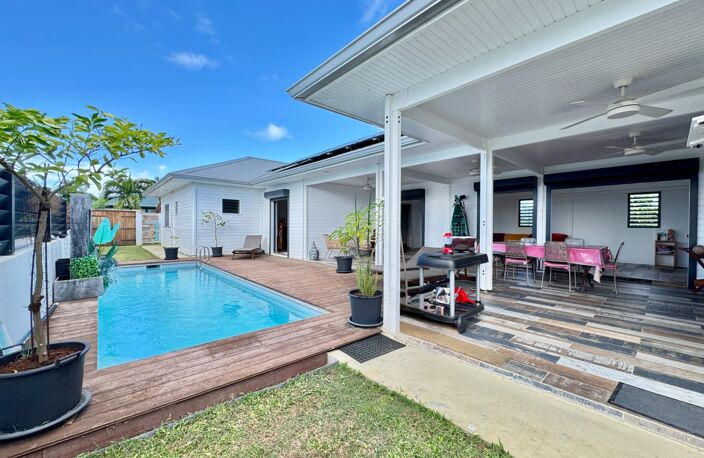 À VENDRE – SAINT-FRANÇOIS – VILLA RÉCENTE 140 M² – 3 CHAMBRES – PISCINE – AUTONOMIE EAU & ÉLECTRICITÉ — photo 4