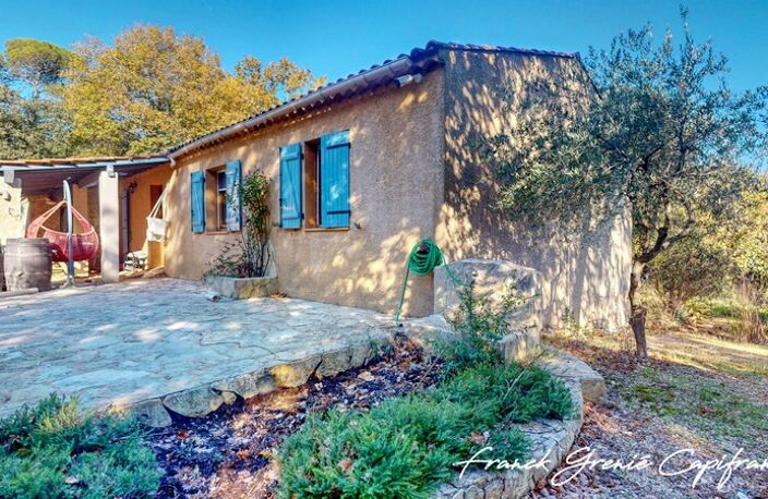Maison à vendre 5 pièces LA ROQUEBRUSSANNE (83) — photo 2