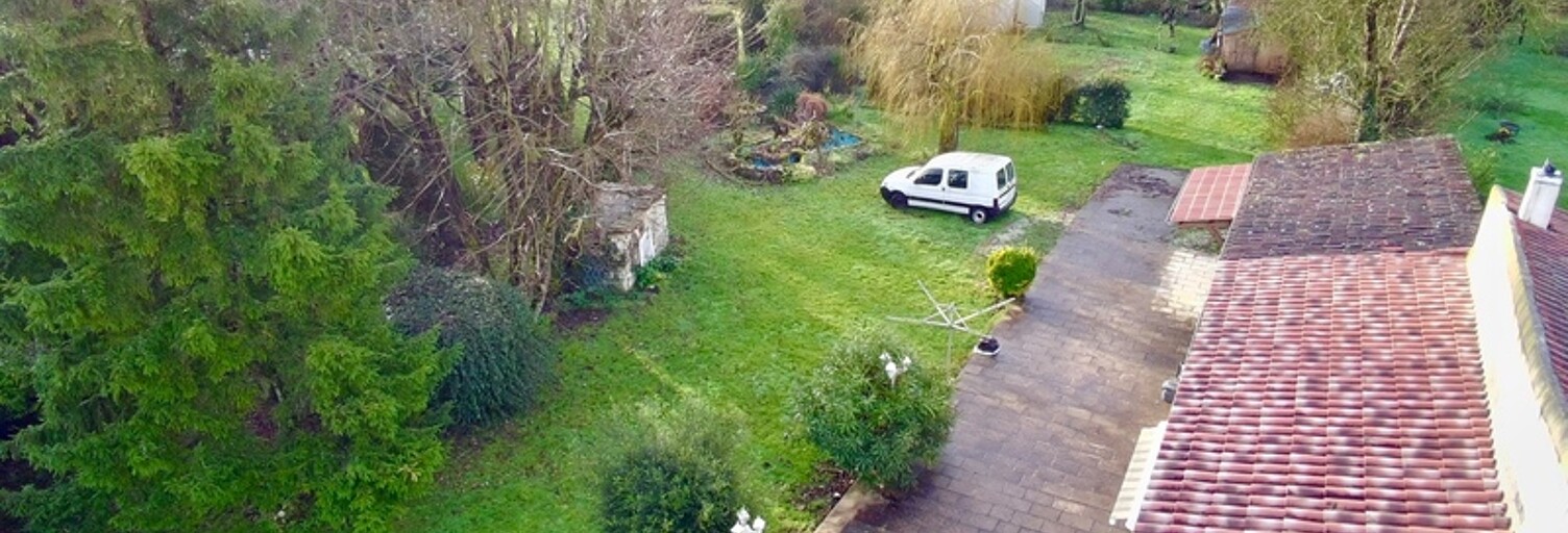 Maison 8 Pièces 148 m² à vendre à Bouhet (17540)