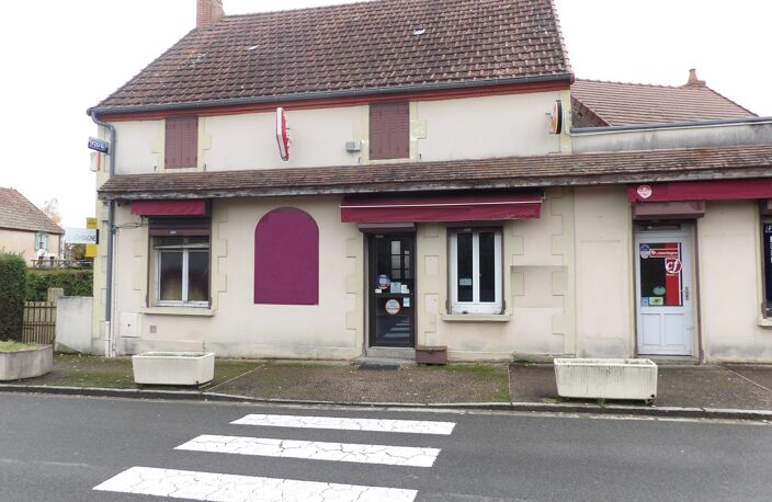 Maison à vendre 5 pièces MALICORNE (03) — photo 2
